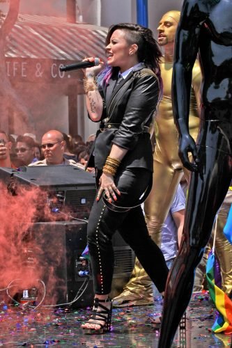 Demi Lovato Feet Toes And Soles 905