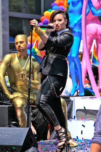 Demi Lovato Feet Toes And Soles 907