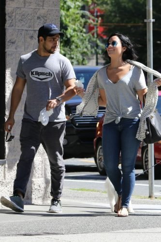 Demi Lovato Feet Toes And Soles 1093