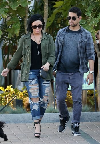 Demi Lovato Feet Toes And Soles 1291
