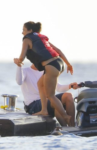 Salma Hayek Feet Toes And Soles 655