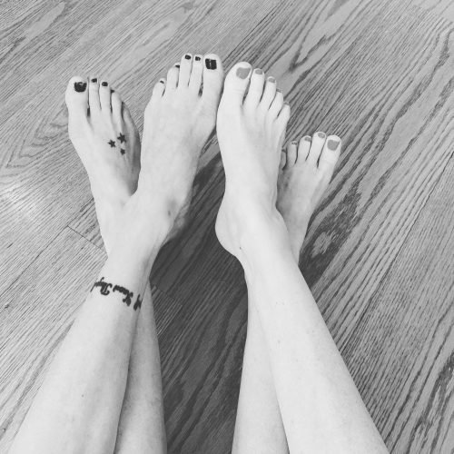 Katie Cassidy Feet Toes And Soles 586