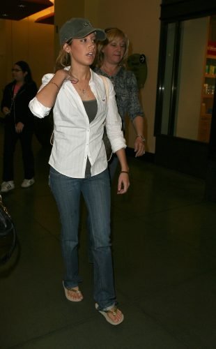 Ashley Tisdale Feet Toes And Soles 150