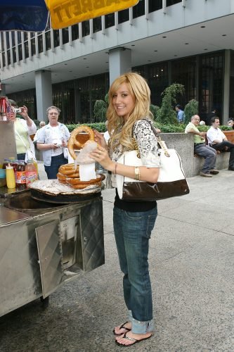 Ashley Tisdale Feet Toes And Soles 162