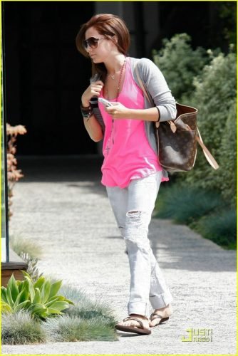 Ashley Tisdale Feet Toes And Soles 457