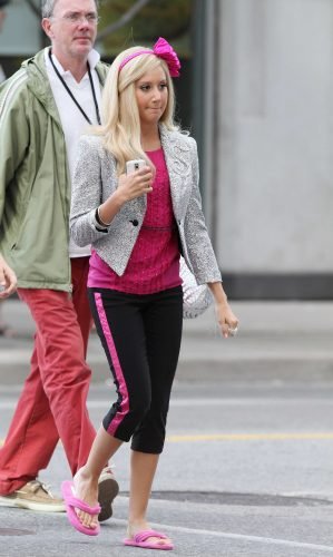 Ashley Tisdale Feet Toes And Soles 493