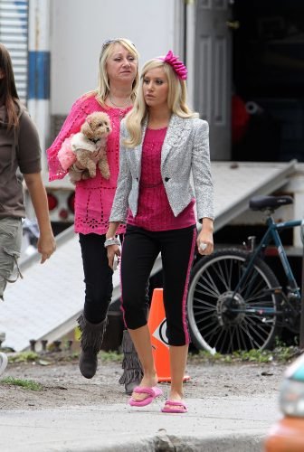 Ashley Tisdale Feet Toes And Soles 495