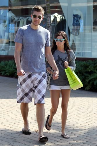 Ashley Tisdale Feet Toes And Soles 571