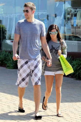 Ashley Tisdale Feet Toes And Soles 574