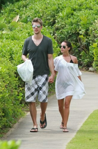 Ashley Tisdale Feet Toes And Soles 673