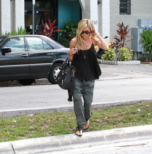 Ashley Tisdale Feet Toes And Soles 984