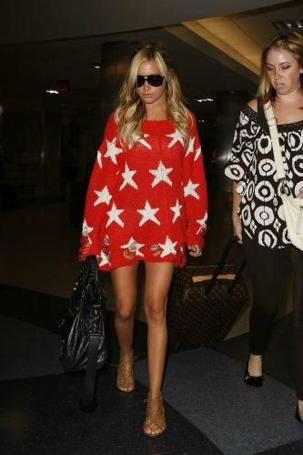 Ashley Tisdale Feet Toes And Soles 1006