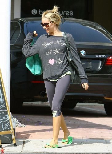 Ashley Tisdale Feet Toes And Soles 1324