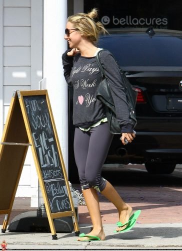 Ashley Tisdale Feet Toes And Soles 1325