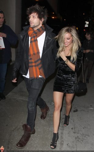 Ashley Tisdale Feet Toes And Soles 1343